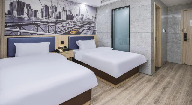 Qingmu Select Hotel (Nanjing University of Aeronautics and Astronautics Cuipingshan Subway Station), Boek Hotel Nanjing Jiangsu