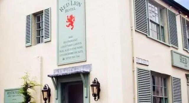 Standard quarto The Red Lion