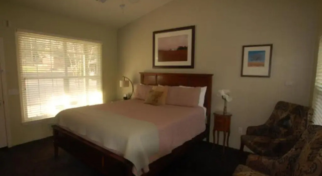 Номер Standard Queens Inn By The River