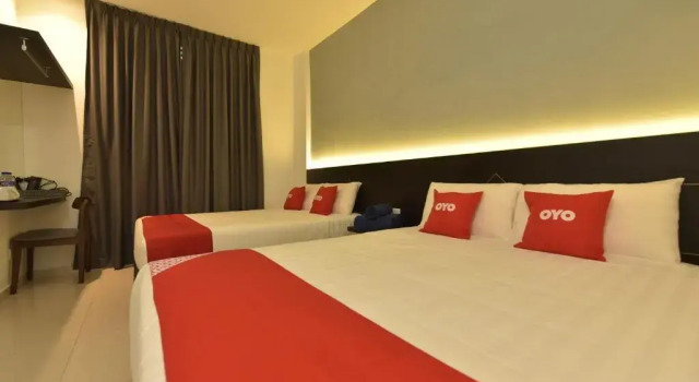 Люкс Capital O 90609 Gc Hotel