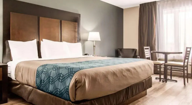 Одноместный номер Standard Econo Lodge Inn & Suites