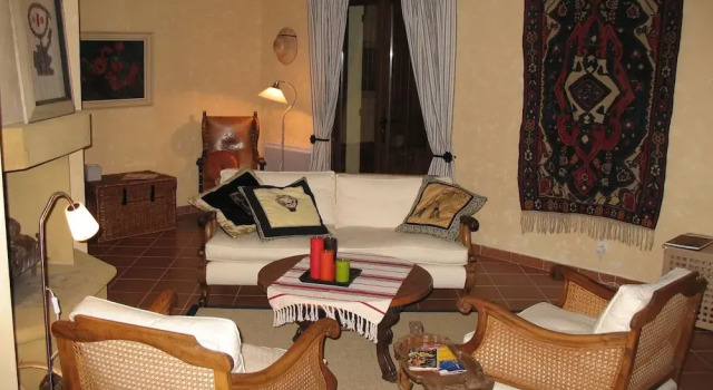 Luxurious Holiday Home with Pool in Ajat France, Prenota Casa vacanze Hotel a Aquitania con parcheggio, Parcheggio