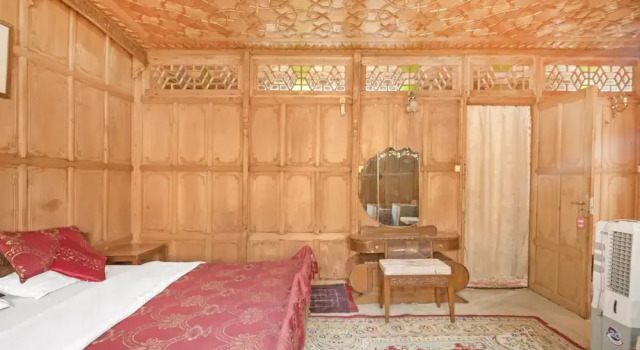 Коттедж Comfort GuestHouser 3 BHK Houseboat d520