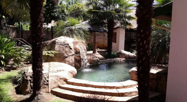 Sugar Rose Guesthouse, Boek Hotel Kempton Park Gauteng