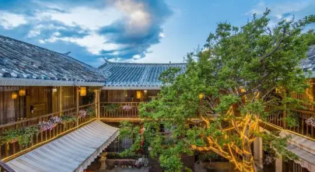 Chunshuitang Hot Spring Hotel, Забронировать Отель Лицзян Юньнань, рядом с Улица Сквер-стрит Древнего города Даянь