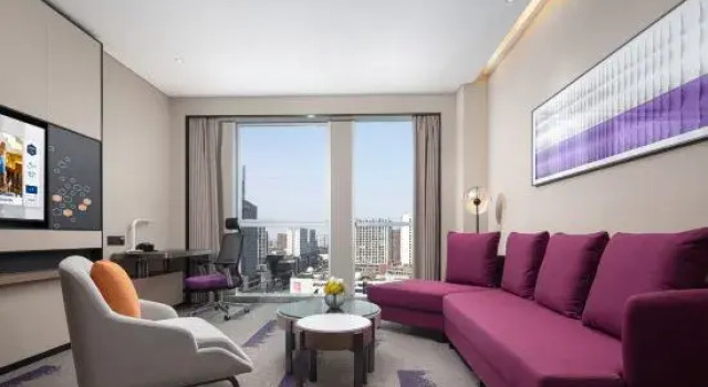 Люкс Business Hampton by Hilton Chengdu Railway North Station