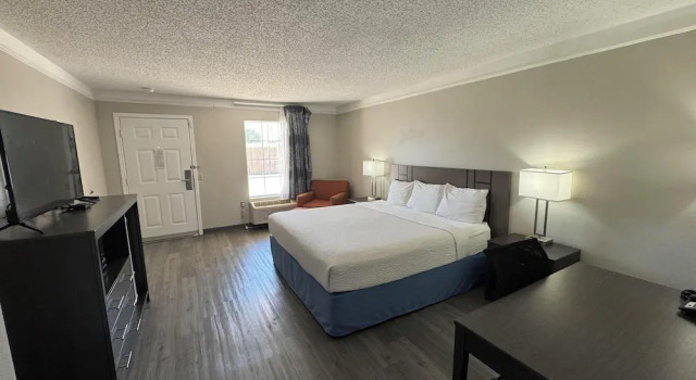 Двухместный номер Accessible Standard Days Inn by Wyndham Georgetown