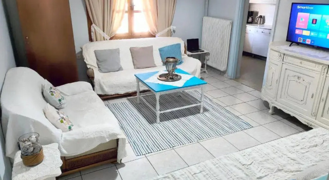 Quiet House with Private Garden, Book Hotel Katerini 