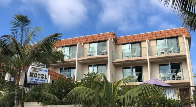 Moonlight Beach Motel