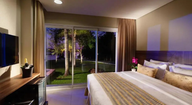 Номер Deluxe Malai Manso Resort Yatch Convention & Spa
