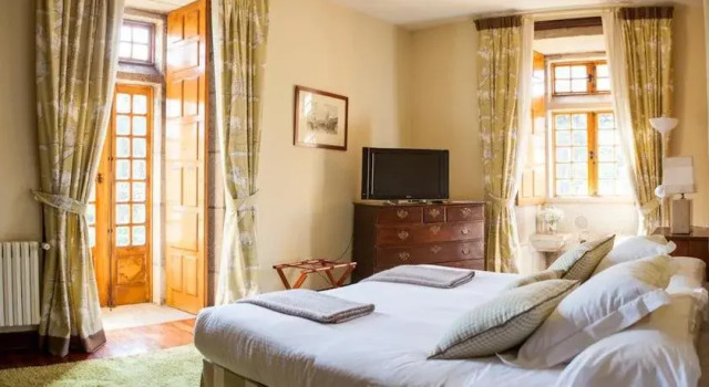 Pazo da Touza, Book Hotel Hoteller i A Carrasca med parkering, Parkering