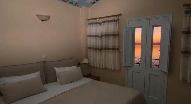 Niriides Hotel Apartments, Prenota Appartamento Hotel a Symi con colazione, Colazione