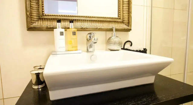 Cayres Suites Carmo, Rezerwuj Hotel Hotele w Funchal z parkingiem, Parking