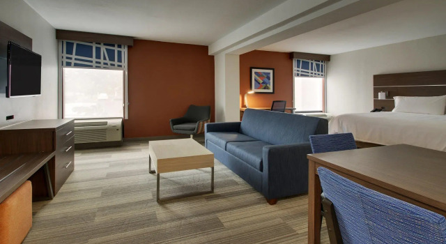 Люкс Holiday Inn Express Voorhees/ Mt. Laurel by IHG