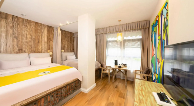 Qiju Shiyi Inn, Забронировать Отель Отели Личжоу с парковкой, Парковка