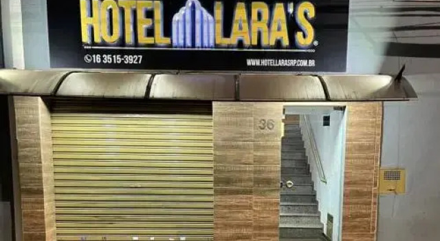 Hotel Laras, Забронировать Отель Отели Рибейран-Прету с парковкой, рядом с Ресторан Pinguim Beerhouse, Парковка