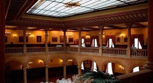 Hotel Don Fadrique, Book Hotel Hoteller i Castile and Leon med pool, Swimmingpool