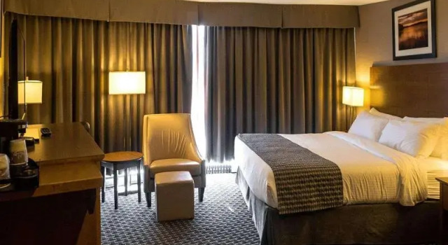 Двухместный номер Standard Clarion Lakeside Inn & Conference Centre