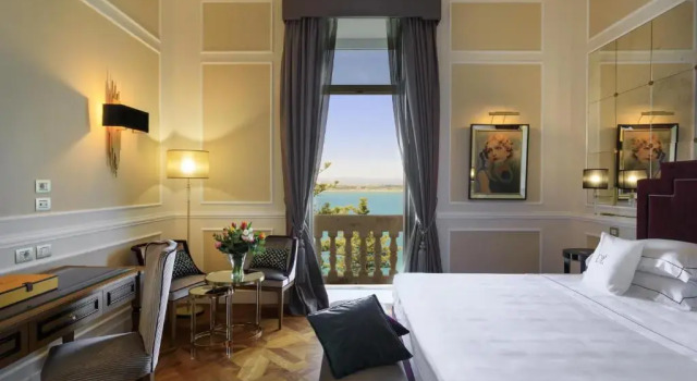 Двухместный номер Deluxe с видом на море Grand Hotel Des Etrangers- The Leading Hotels of the World