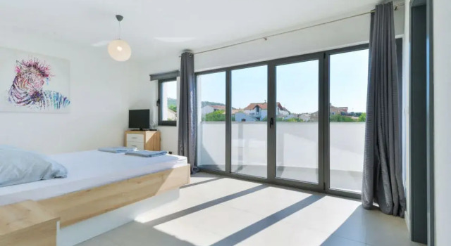 House East Cervia, Забронировать Отель Отели Трибунь с бассейном, рядом с Пристань для яхт Трибуни, Бассейн