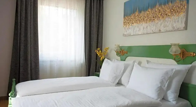 Hotel La Balance SELF CHECK-IN, Book Hotel Biel 
