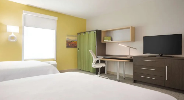 Четырёхместный номер Premium Home2 Suites by Hilton Houston Webster