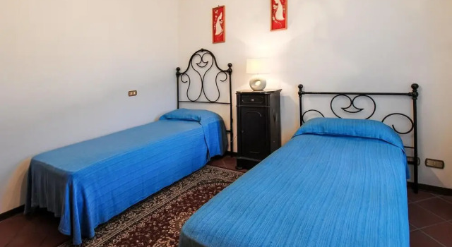 Stunning Home in Colle di Buggiano With Wifi and 3 Bedrooms, Забронировать Отель Отели Буджано с парковкой, Парковка
