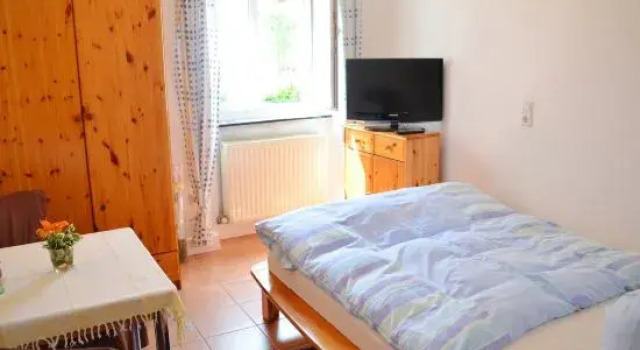 Gasthaus zur Krone, Rezerwuj Hotel Messkirch Upper Danube