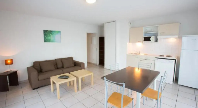 Четырёхместные апартаменты All Suites Appart Hôtel - Bordeaux - Mérignac Aéroport