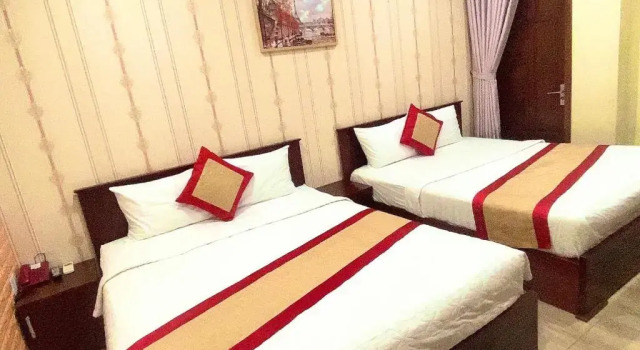 Четырёхместный номер Standard Hoa Sua Hotel