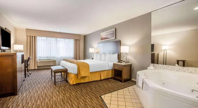 Люкс Quality Inn & Suites Hermosa Beach