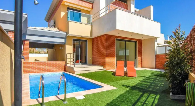 Вилла Deluxe V4, Villa Jardins Branqueira2 near Beach, Albufeira