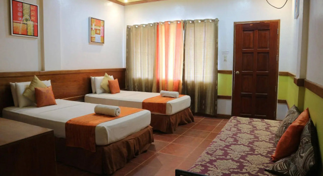 Villa Manuel Tourist Inn