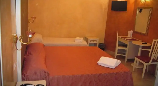 Трёхместный номер Standard с частичным видом на море Hotel Guerra