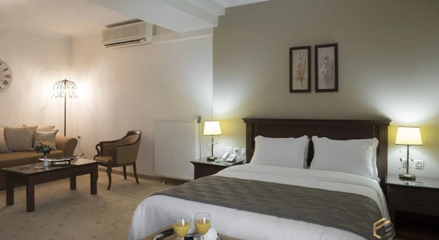 Люкс с балконом Filippos Hotel