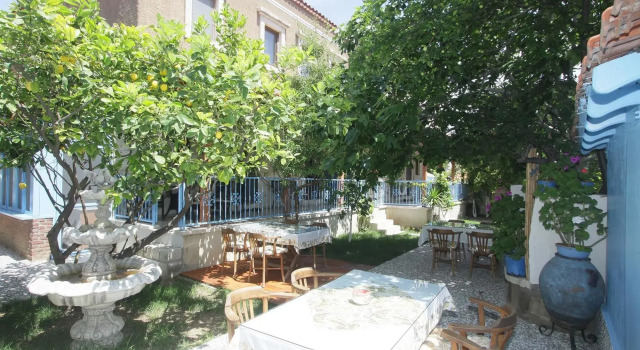 Nano Hotel