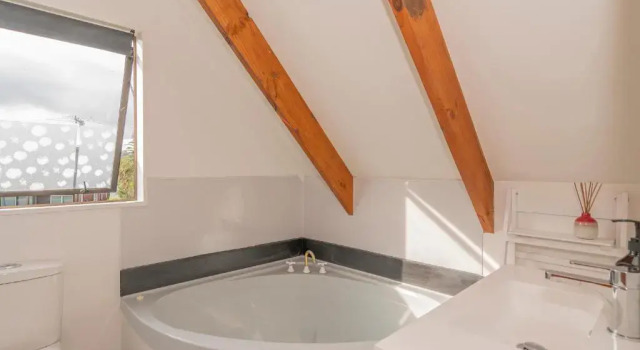 Surfscape - Whitianga Holiday Home