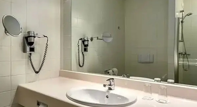 Одноместный номер Standard NH Groningen Hotel