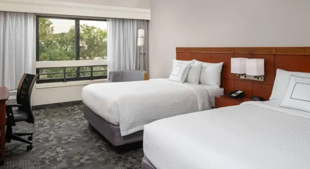 Sonesta Select Miami Lakes