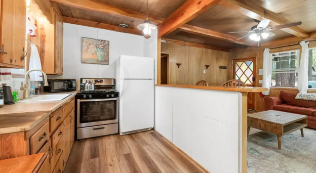 Finch Nest - Beautiful Cabin In A Convenient Location! 2 Bedroom Cabin, Rezerwuj Hotel Big Bear Lake Stany Zjednoczone
