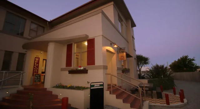Riviera Hotel, Buchen Sie Hotel Beauty Point Tamar Valley