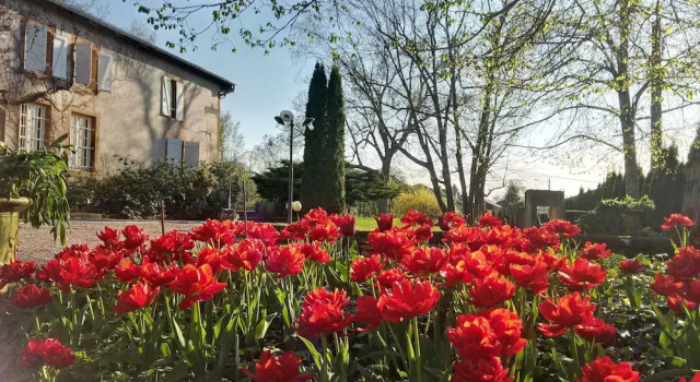 Chambres d'hôtes Le Prieuré, Varaa Hotelli  