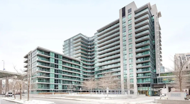 Penthouse with CN Tower view, Varaa Hotelli Toronto 