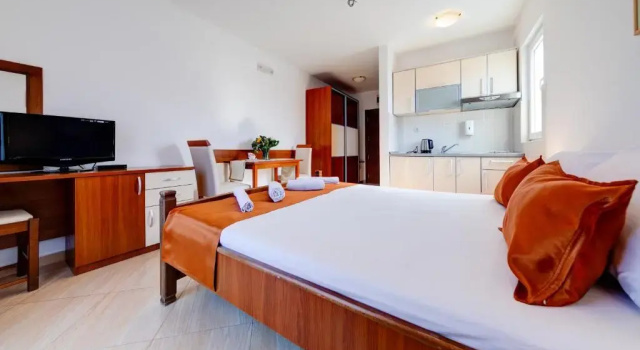 Студия с балконом и с видом на море Petrovac Holiday Apartments