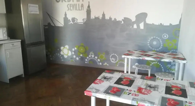 Hostel Urban Sevilla, Забронировать Отель Недорогие отели Севильи, рядом с Площадь Пласа-де-ла-Аламеда, недорого