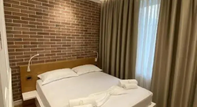 Crown Boutique Hotel, Rezerwuj Boutique Hotel Hotele w Durres County z parkingiem, Parking