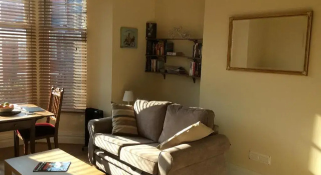 Апартаменты One bedroom flat on a quiet road