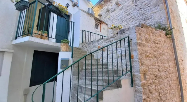 Megi Apartman, Rezerwuj Apartament Brac Island 