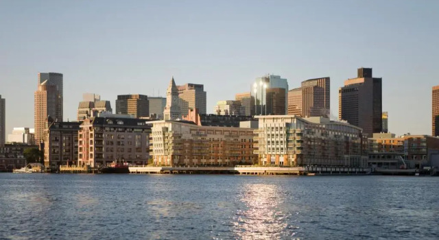 Двухместный номер Standard Battery Wharf Hotel, Boston Waterfront