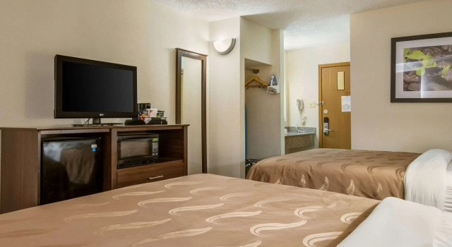 Четырёхместный номер Standard Quality Inn Bloomsburg